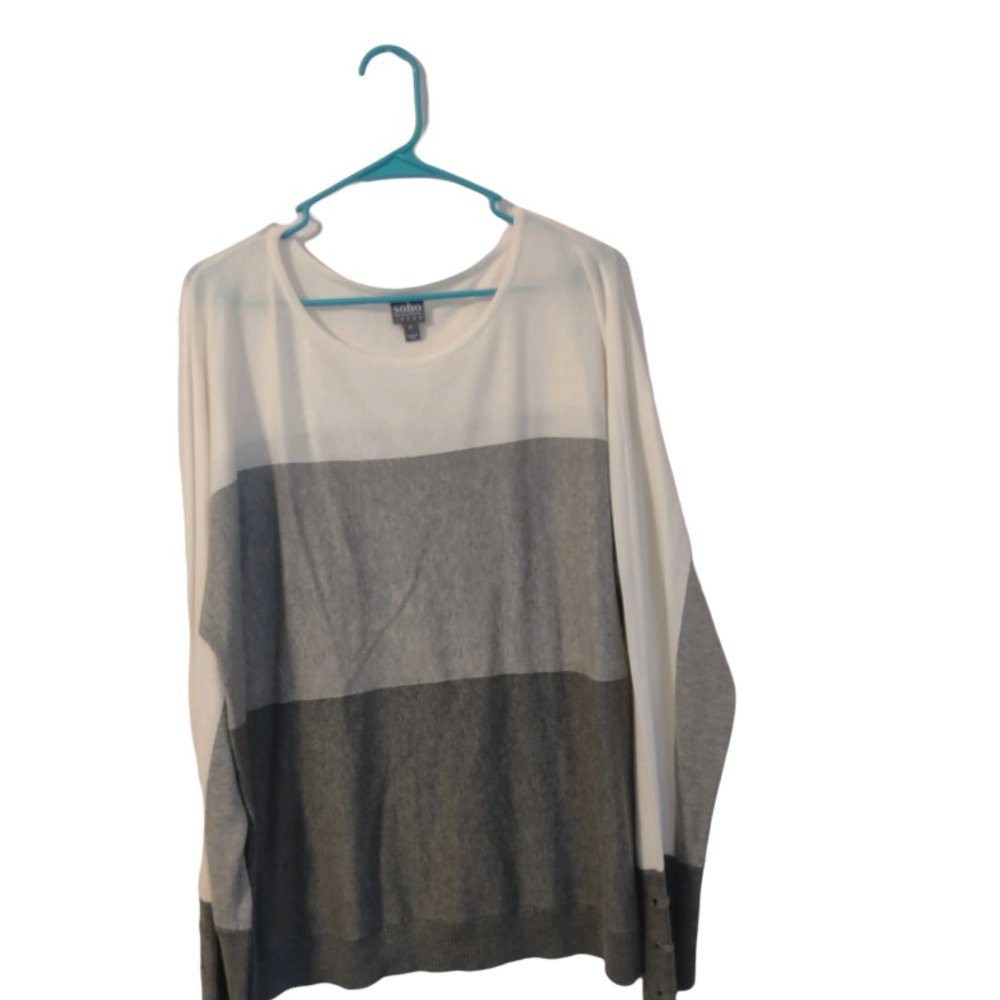 Soho Jeans NY&C Women's Long Sleeves Pullover Sweater Color: Multi Size: XL